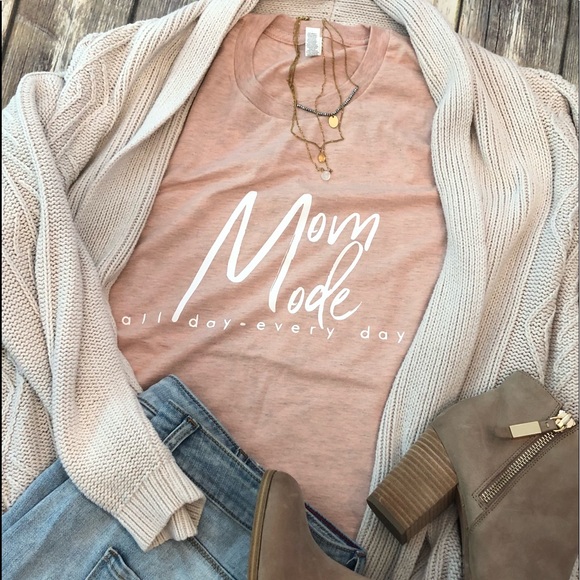 Tops - Mom Mode Crew Neck T-shirt